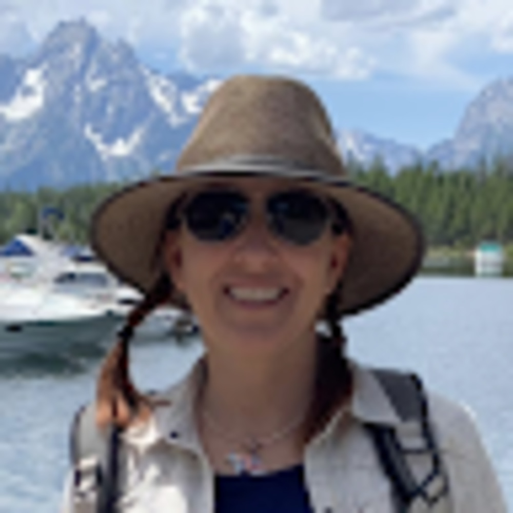 Meet your Posher, Julie